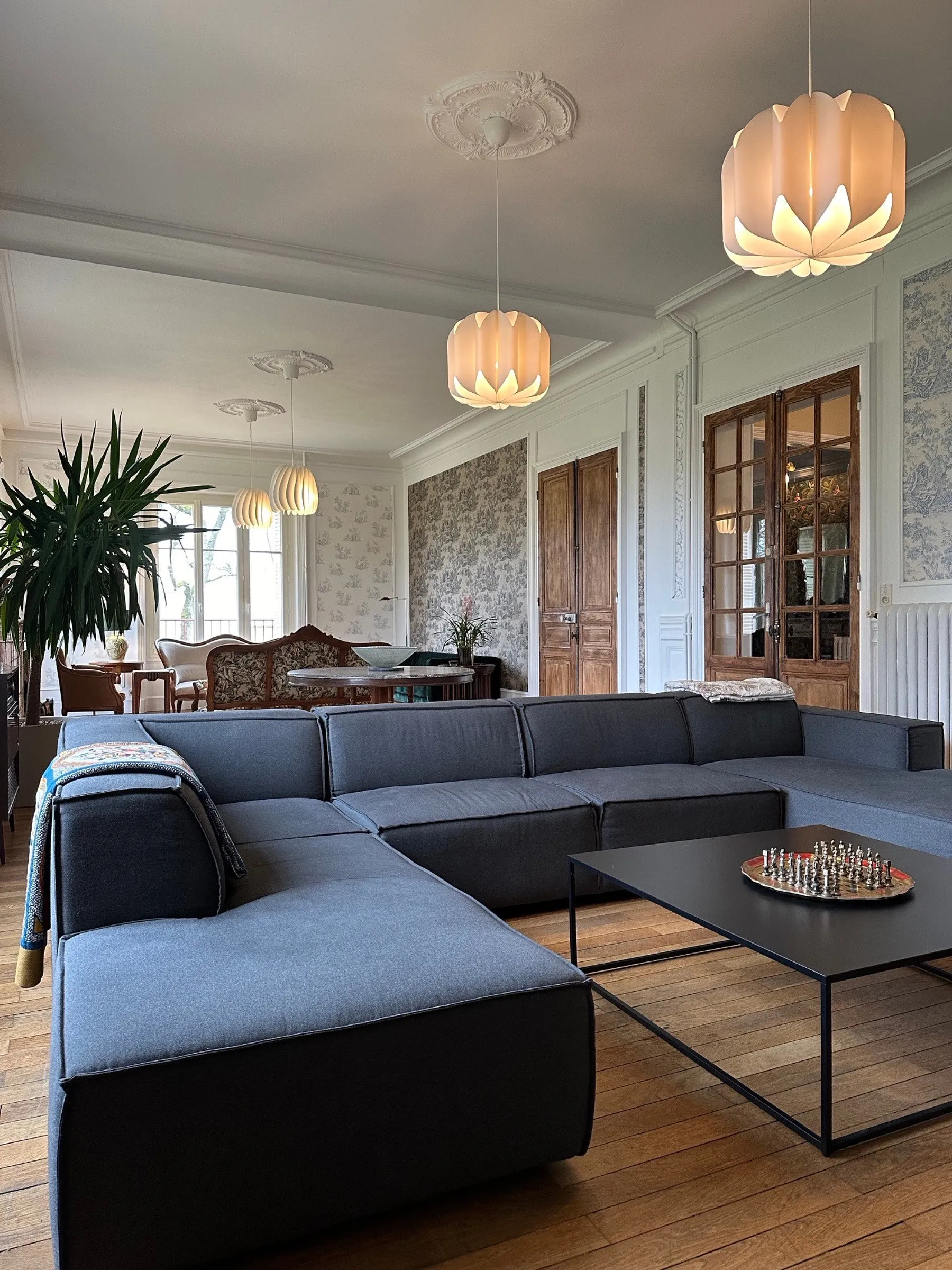 Salon haussmannien entretenu et valorisé